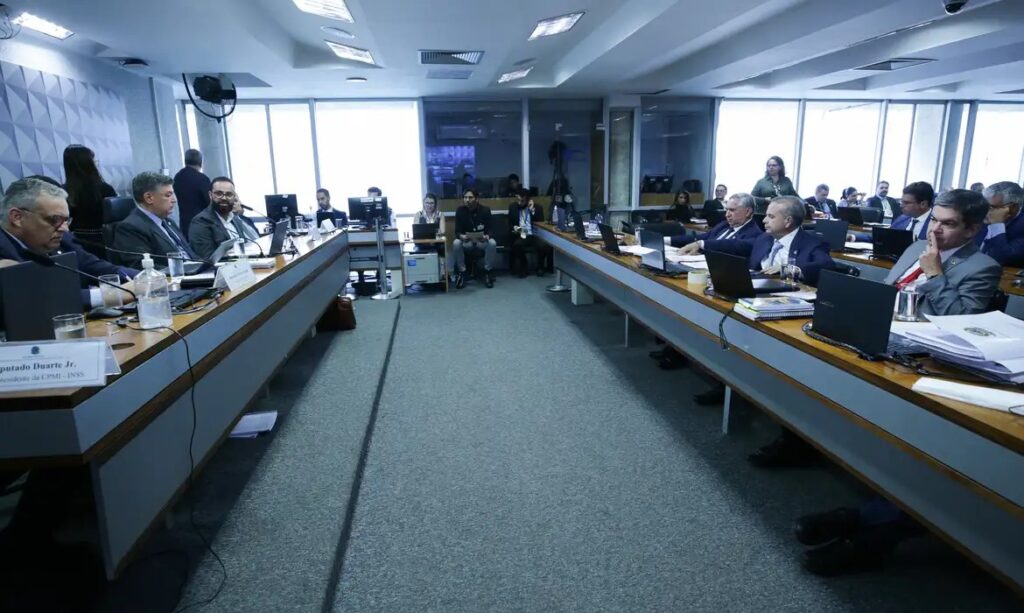 CPMI do INSS: Comissão investiga fraudes em descontos previdenciários